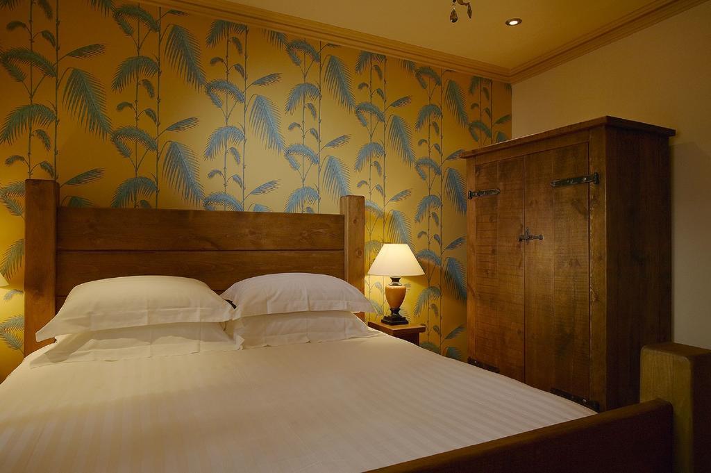 Moss Grove Organic Hotel Грасмиър Стая снимка
