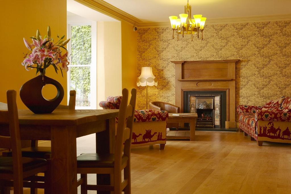 Moss Grove Organic Hotel Грасмиър Екстериор снимка